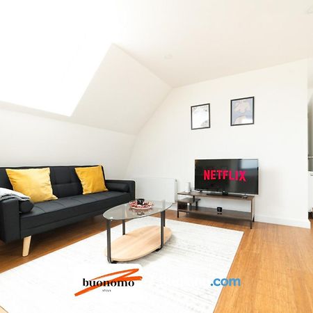 Two Bedroom Apartment At Buonomo Stays Short Lets & Serviced Accommodation London Eksteriør bilde