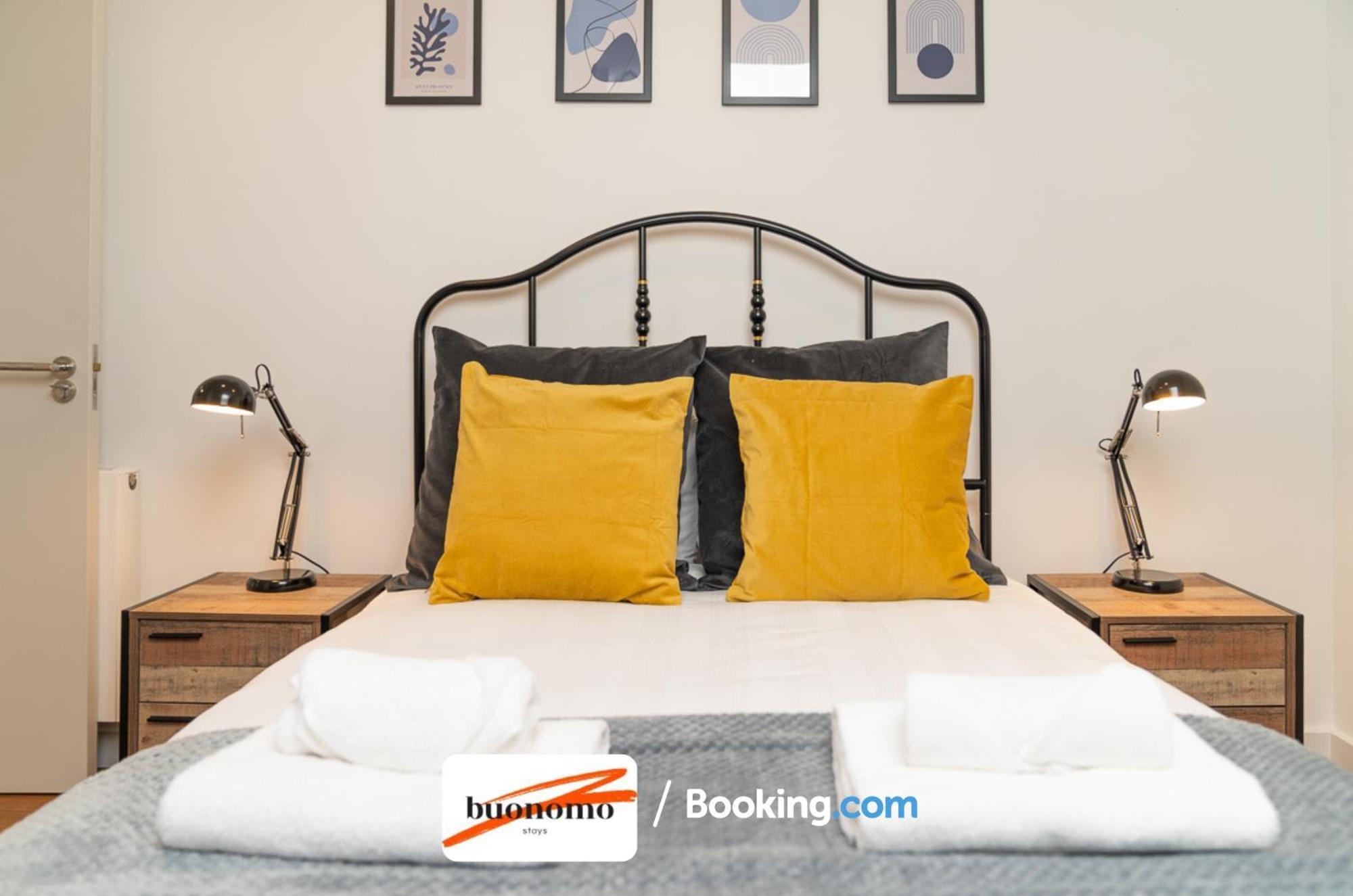 Two Bedroom Apartment At Buonomo Stays Short Lets & Serviced Accommodation London Eksteriør bilde