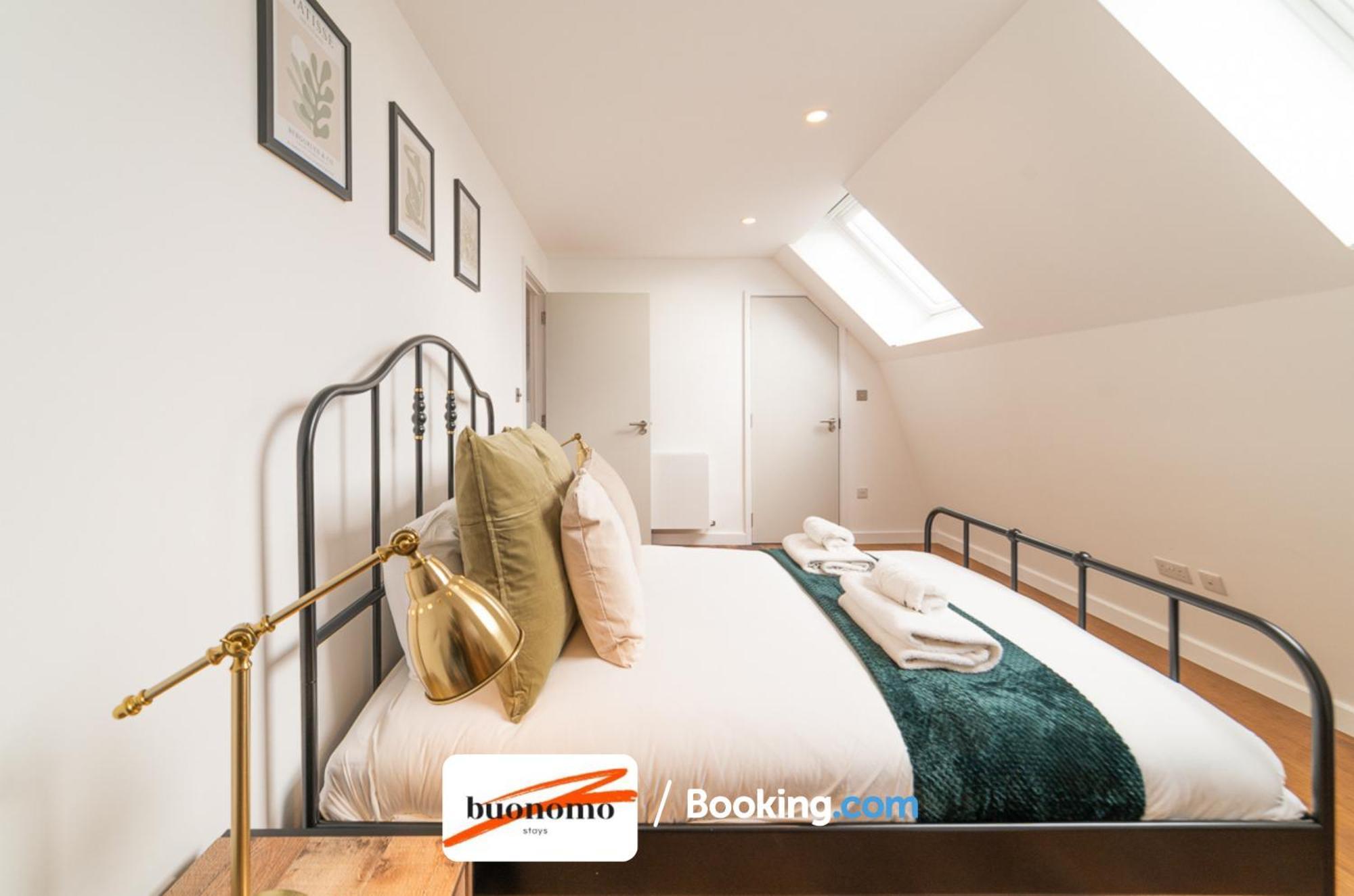 Two Bedroom Apartment At Buonomo Stays Short Lets & Serviced Accommodation London Eksteriør bilde